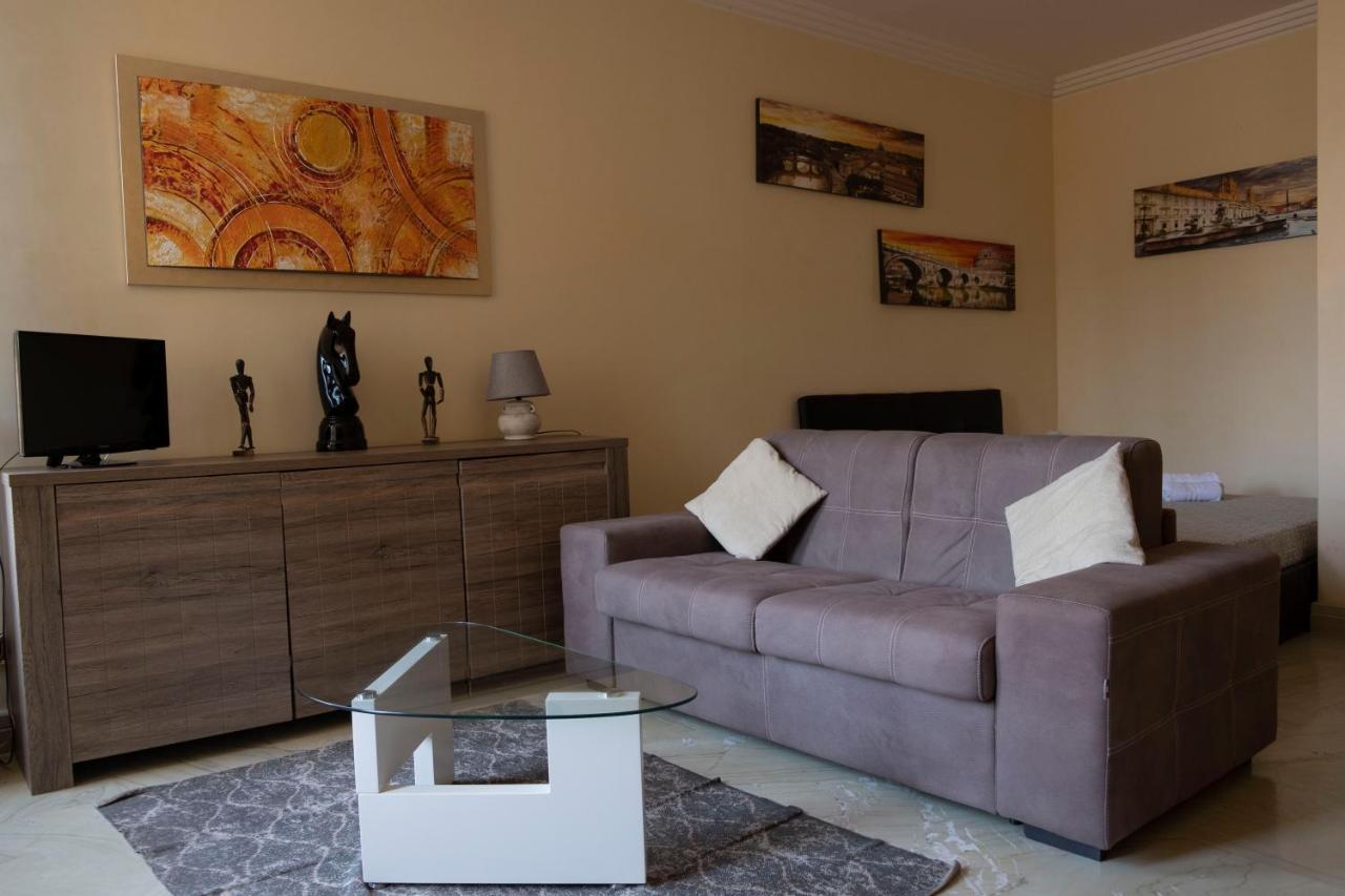 Tritone Appartement *